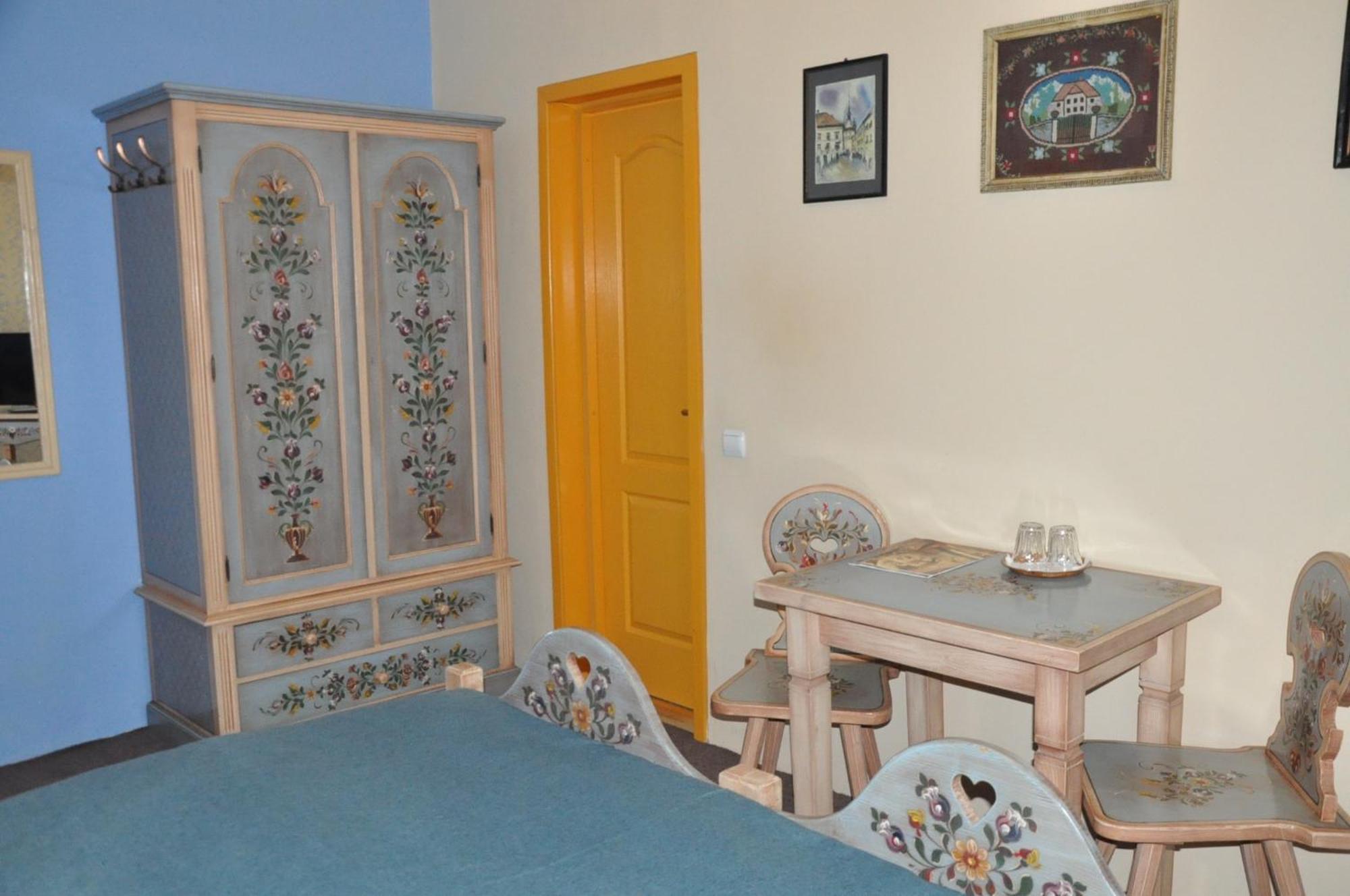 Casa Saseasca Hotel Segesvár Kültér fotó
